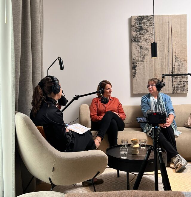 Podcast in hotel